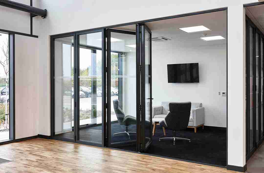 AluK Bifold Doors Aylesbury